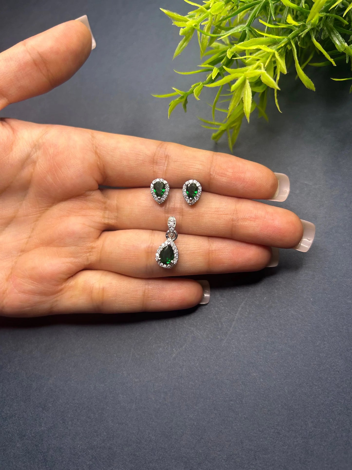 Dewdrop Shine Set Shavi