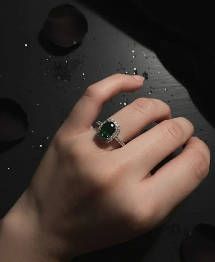 Green zirconia stone sterling silver ring size 13
