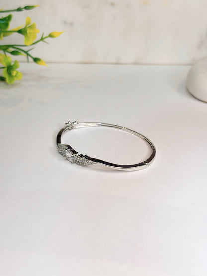 Celeste Bracelet Shavi