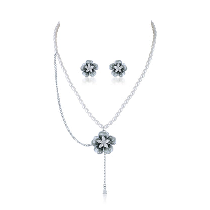 Jewelry set with Green floral necklace with pearl and silver chain and earrings