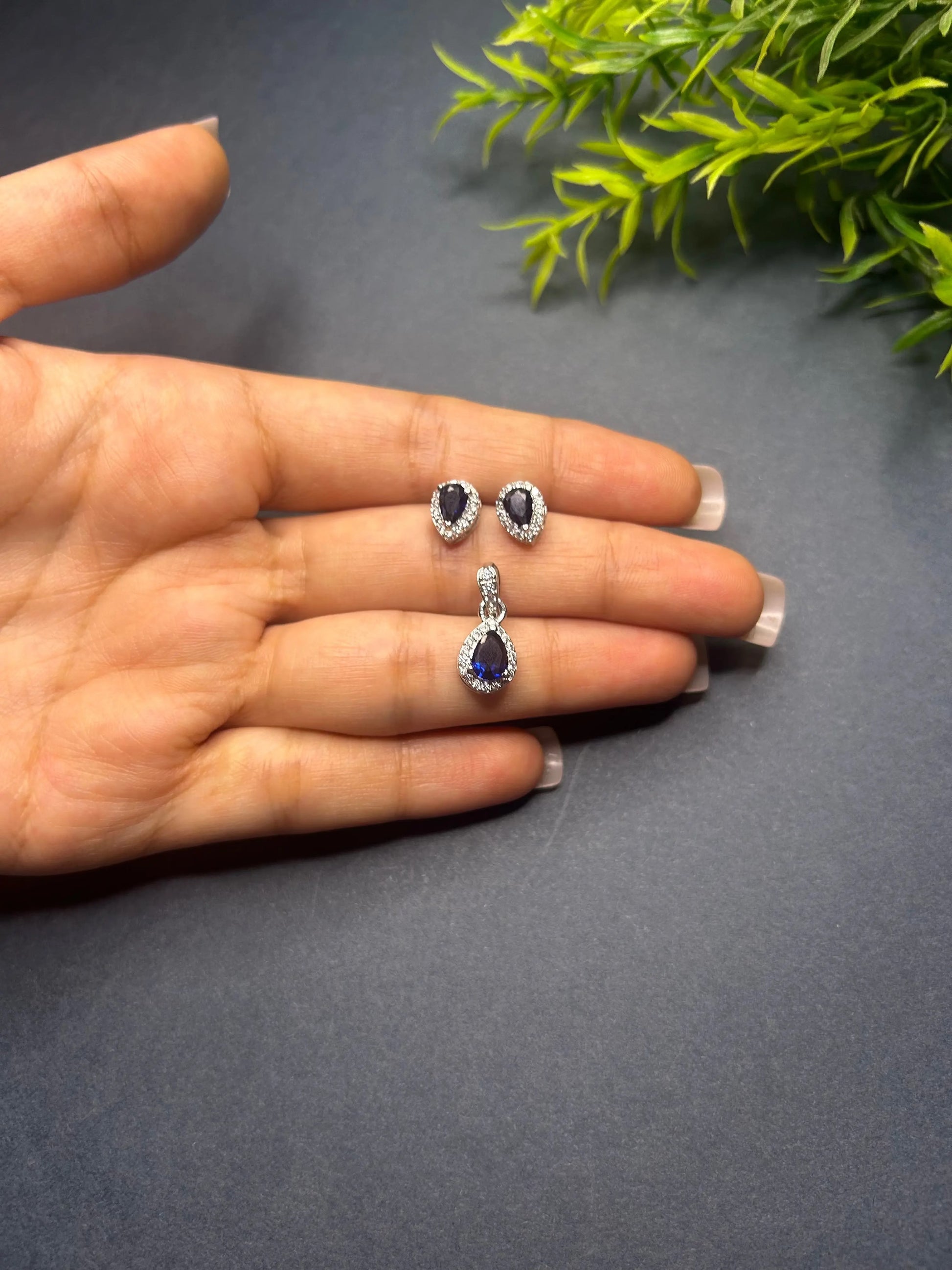 Dewdrop Shine Set Shavi