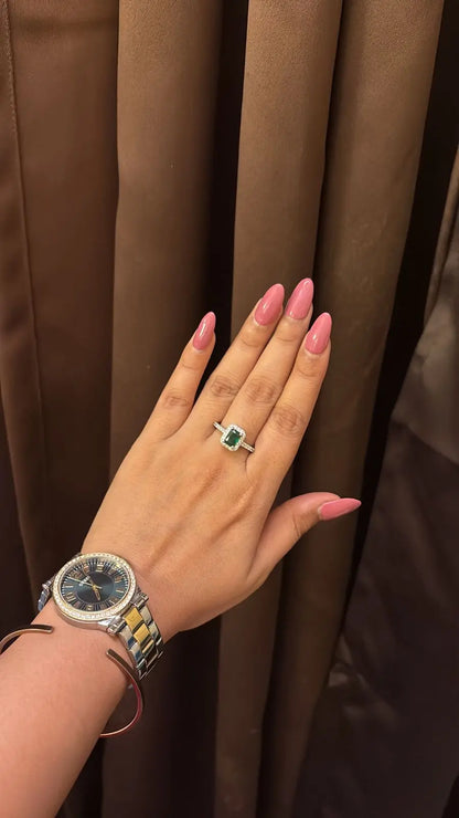 Green zirconia stone sterling silver ring size 13